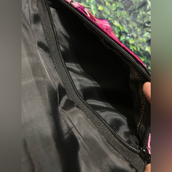 Mexican Floral Embroidered Crossbody/Clutch - Picture 5 of 5